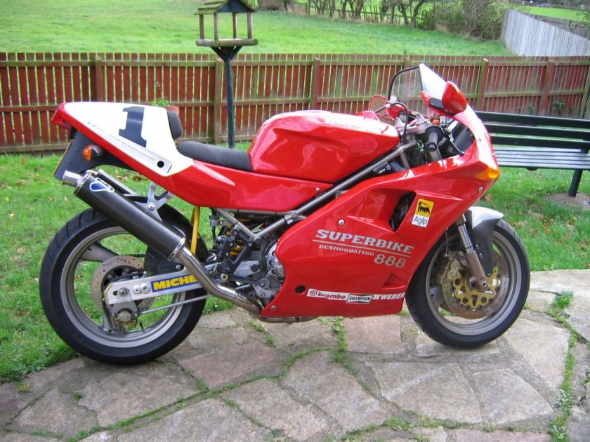 Ducati 888 Superbike