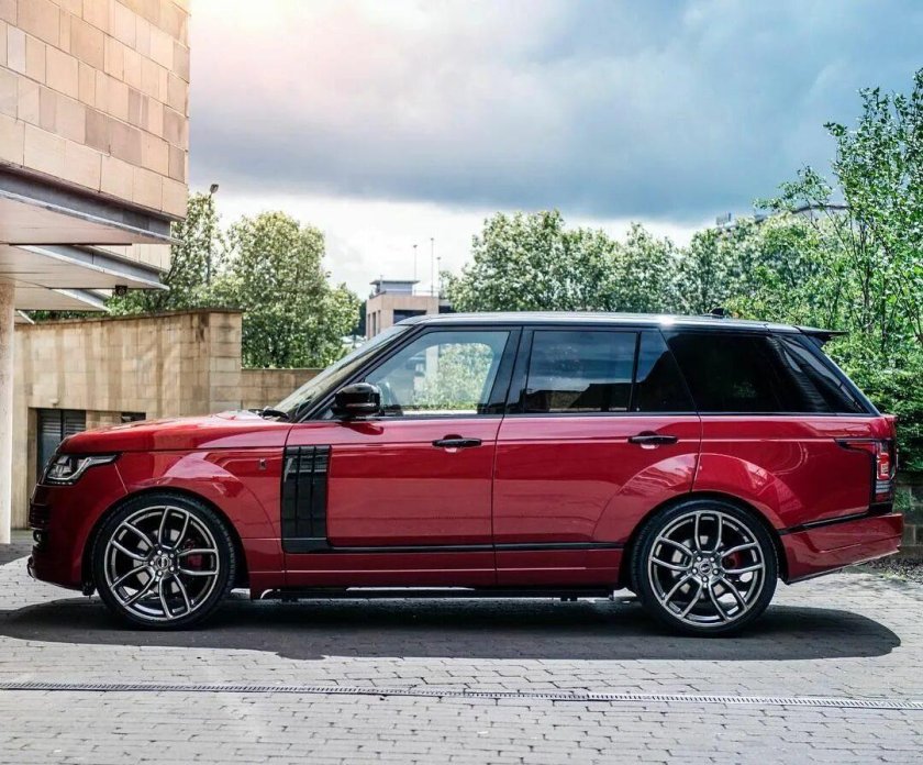 Range Rover Vogue Red