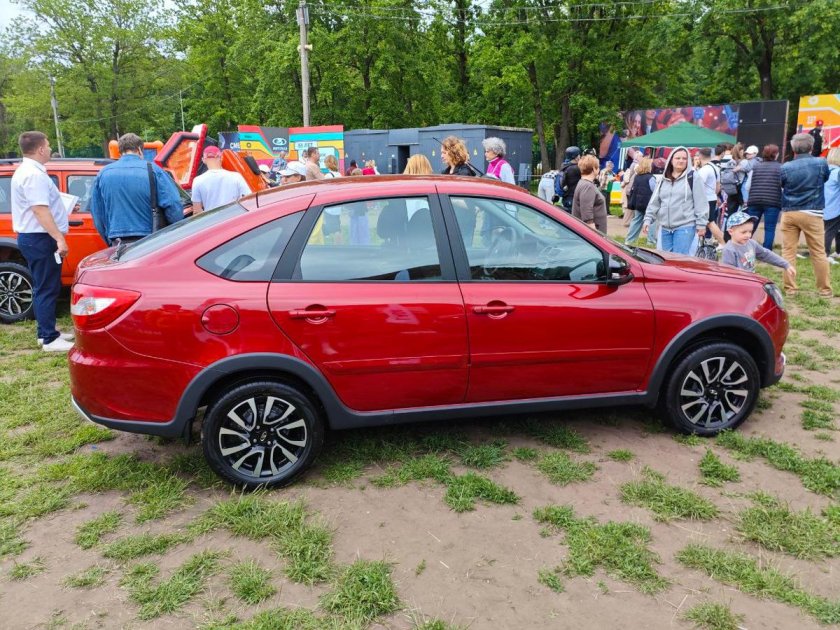 Lada granta active cross