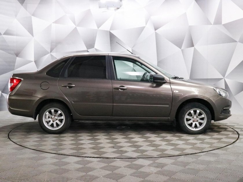 Лада Гранта 18