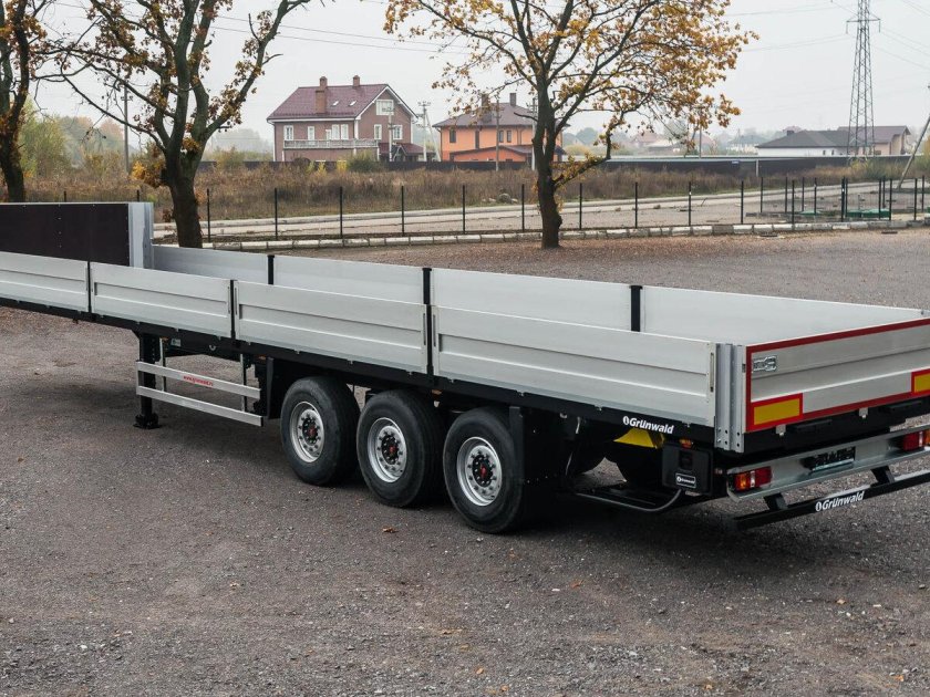 Полуприцеп бортовой Grunwald