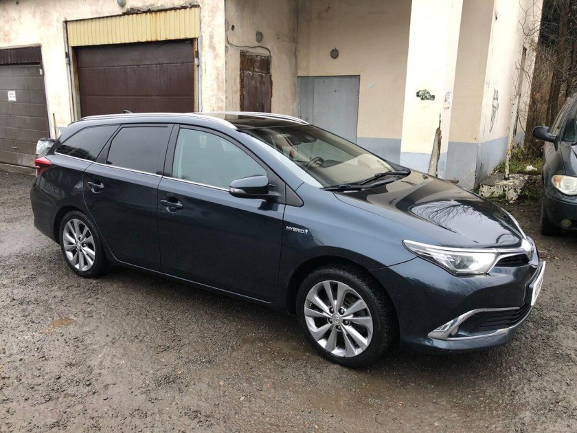 Аурис 2 2013 дефлектор капота