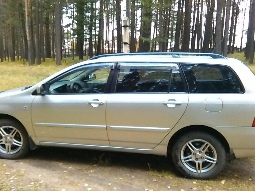 Тойота Королла универсал 2006