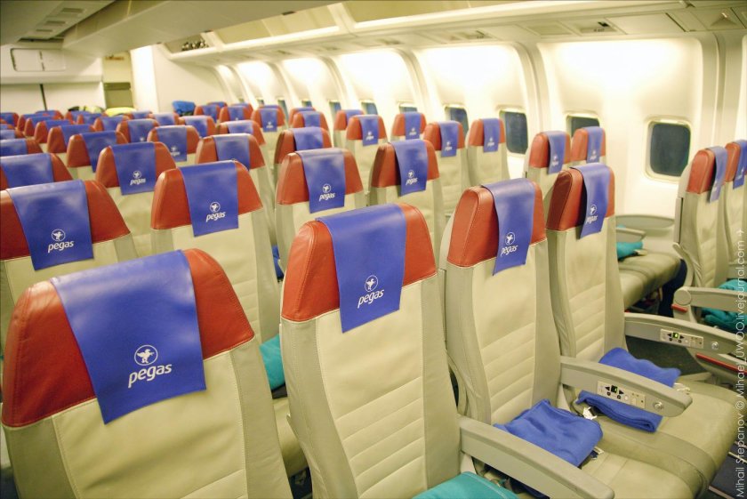 Boeing 777-200er салон внутри