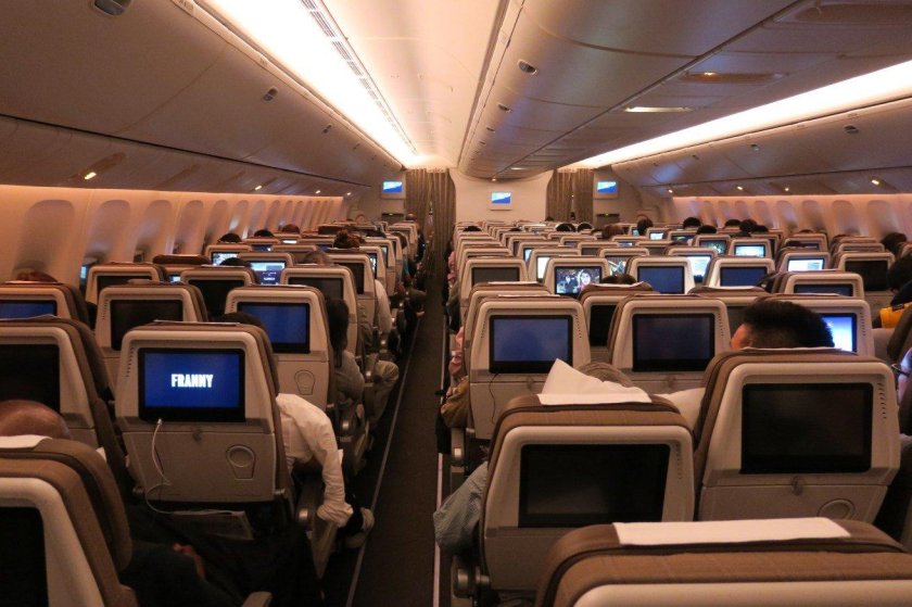 Боинг 777-300 салон