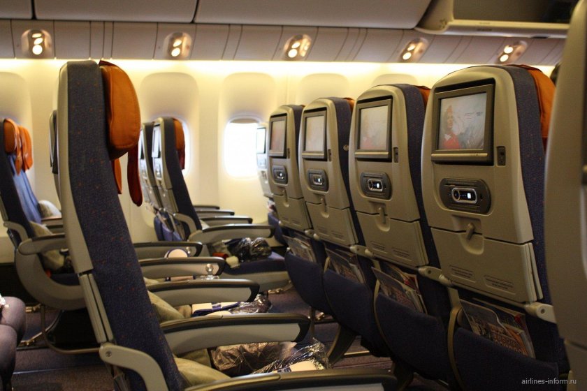 Боинг 777-300 салон
