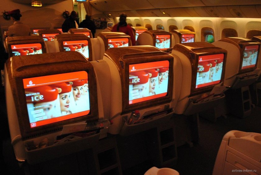 Boeing 777-300er салон Эмирейтс