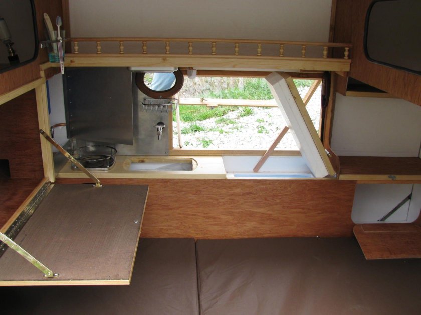 Домик на колесах раскладной