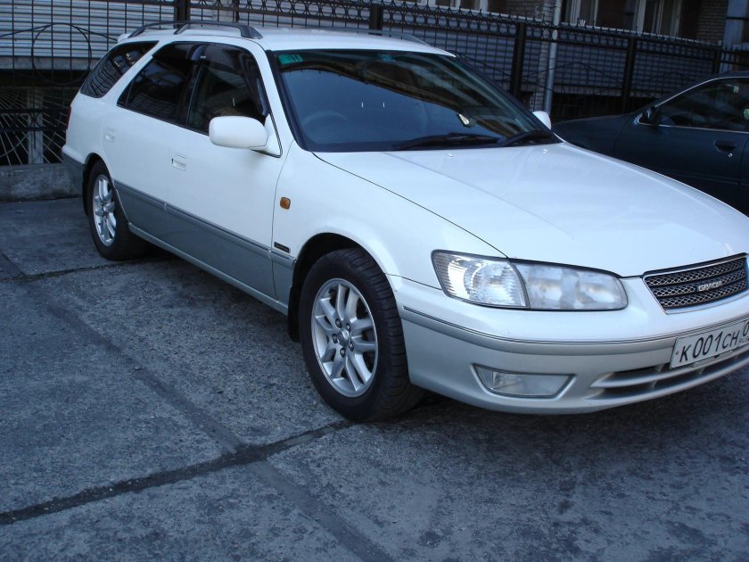 Toyota Camry Gracia 2.2