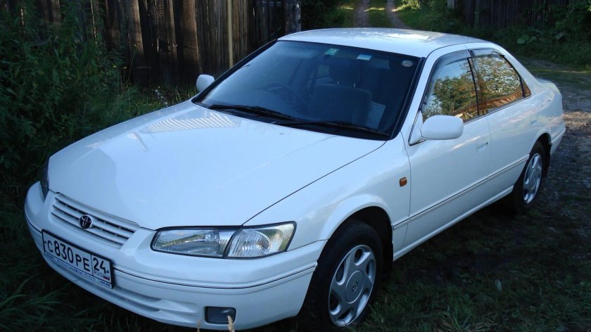 Тойота Камри Грация 1998