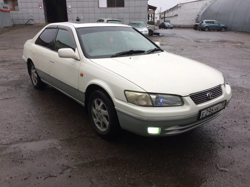 Тойота Камри Грация 2.5