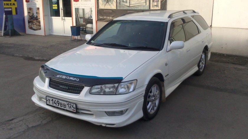 Toyota Camry Gracia 2000