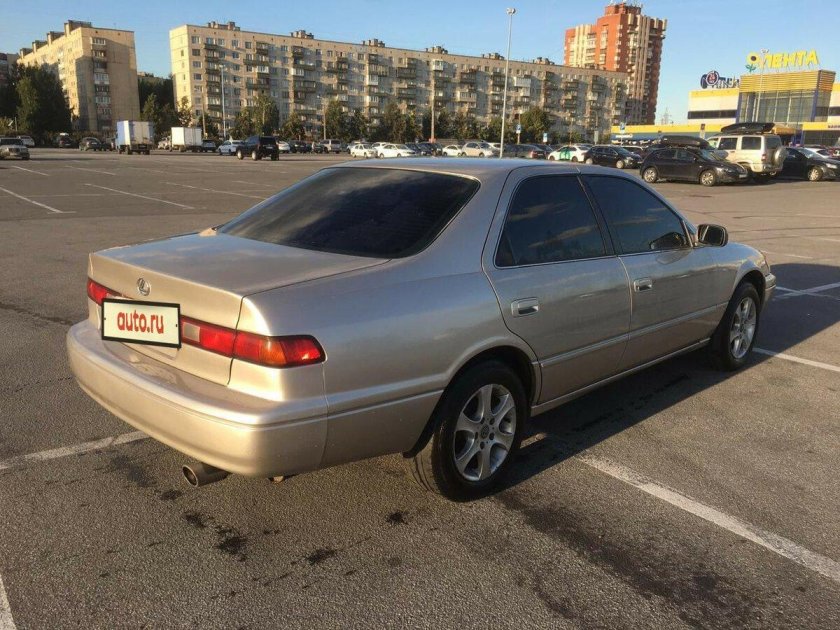 Toyota Camry 1999 2.2