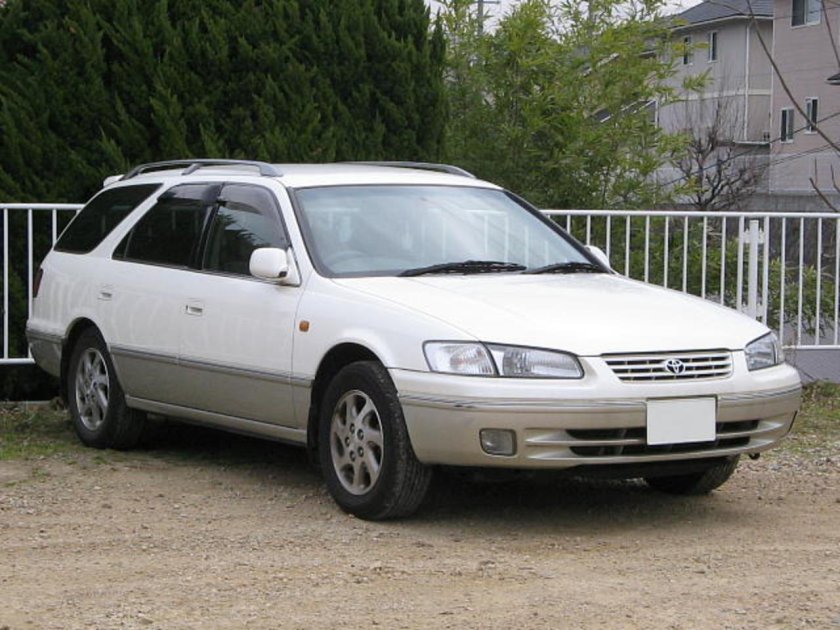 Toyota Camry Gracia универсал