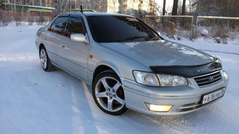 Тойота Камри Грация 2000