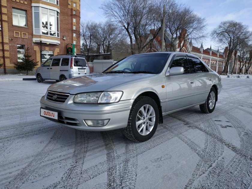 Toyota Camry Gracia 2000