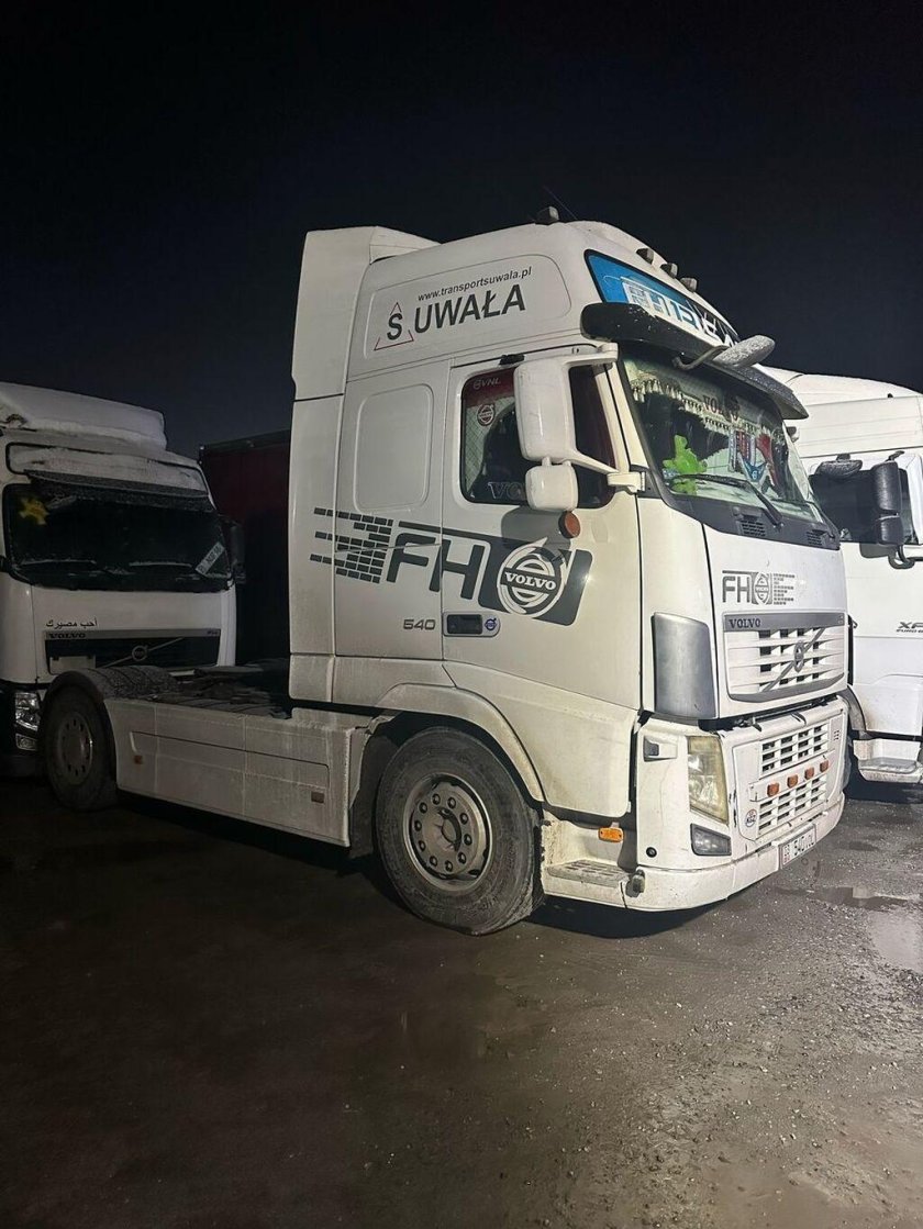 Тягач вольво