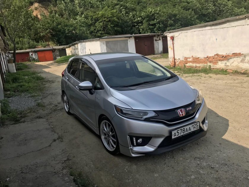 Honda Fit 2013 Hybrid
