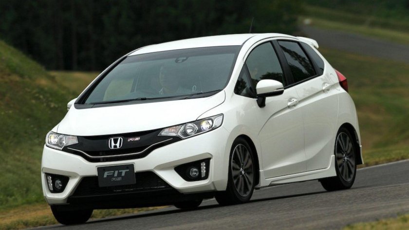 Honda Fit Hybrid 2014