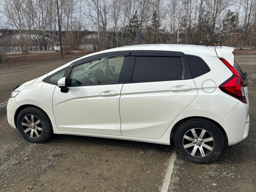 Honda fit 2015
