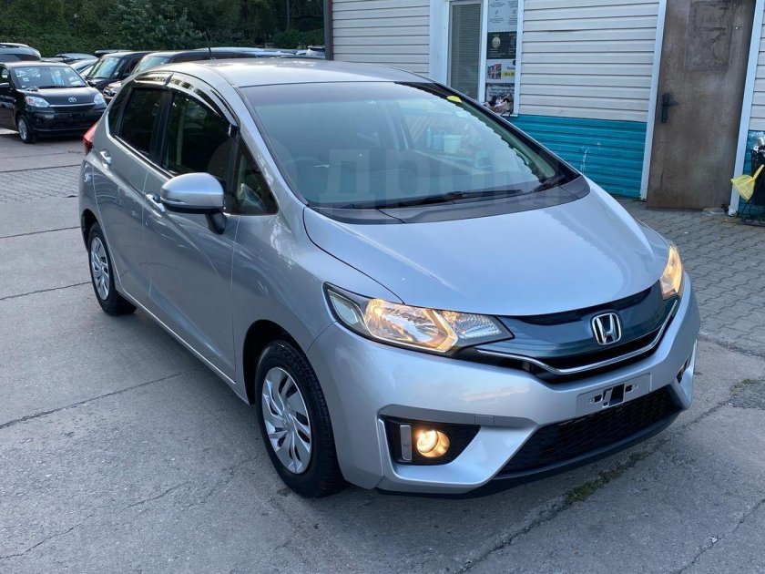 Хонда фит 2015 года