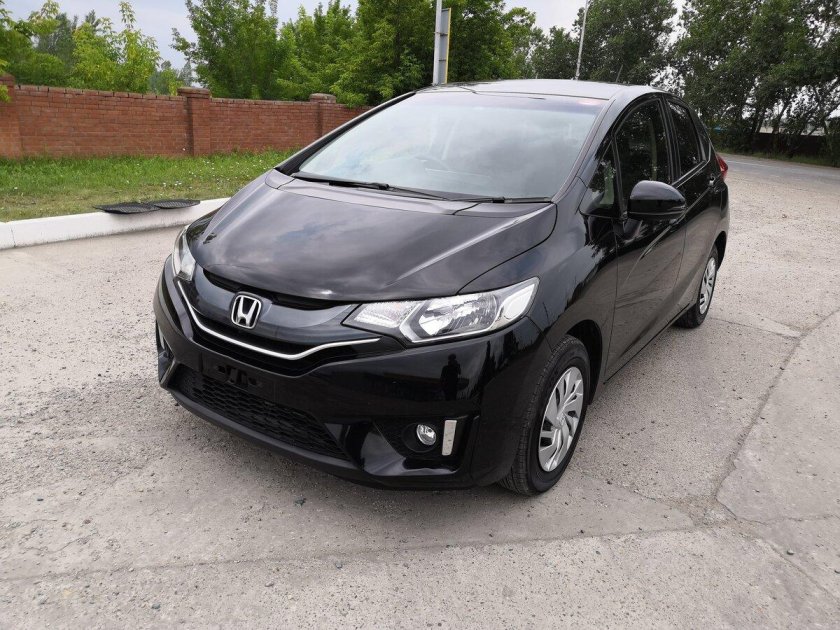 Хонда фит черная 2015
