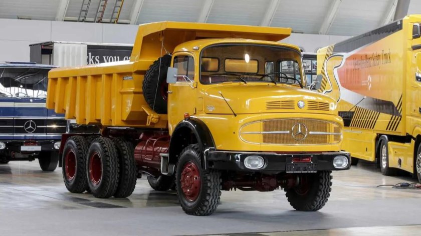 Мерседес-Бенц 2624