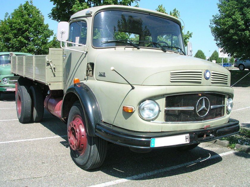 Mercedes Benz l312
