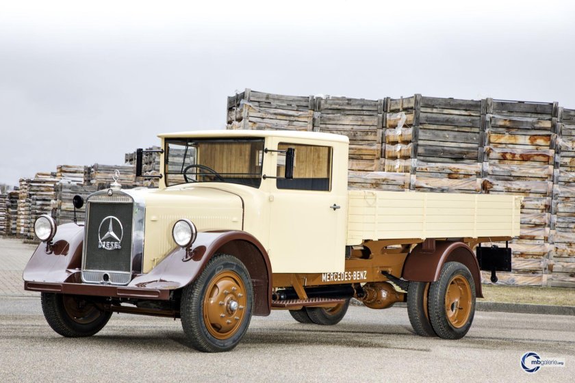 Mercedes Benz l312