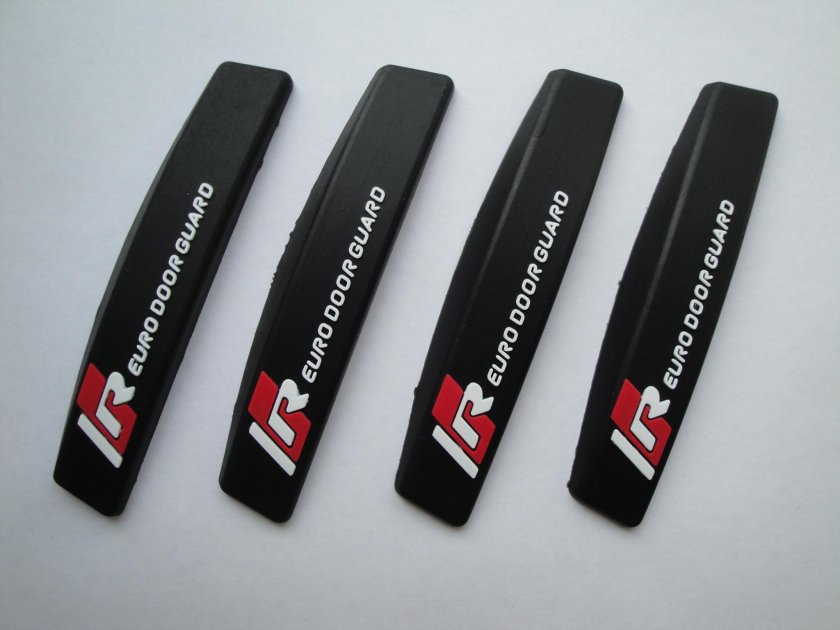 Накладки на двери автомобиля
