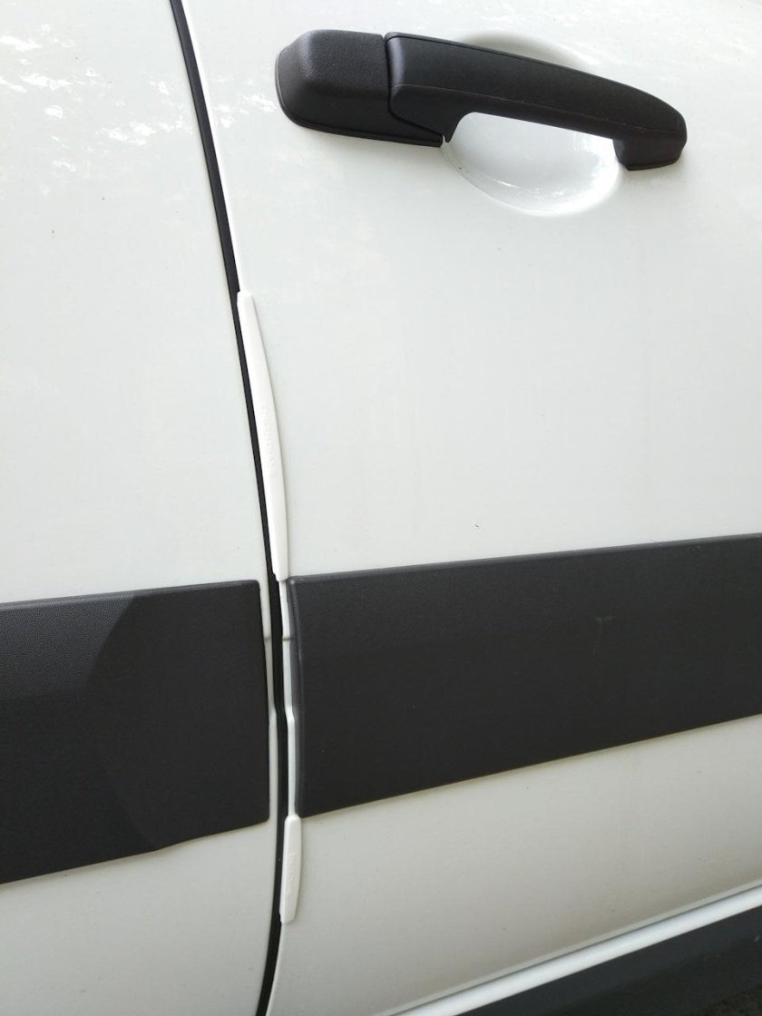 Накладка на дверь автомобиля