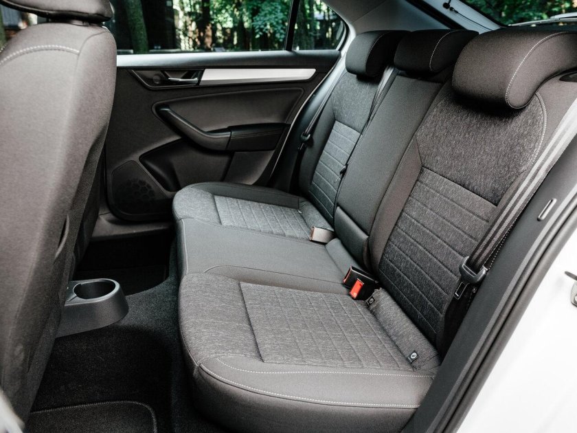 Школа Рапид салон сздаи