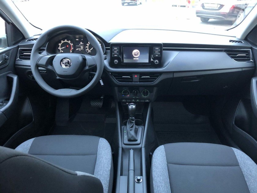 Шкода Рапид 2021 салон