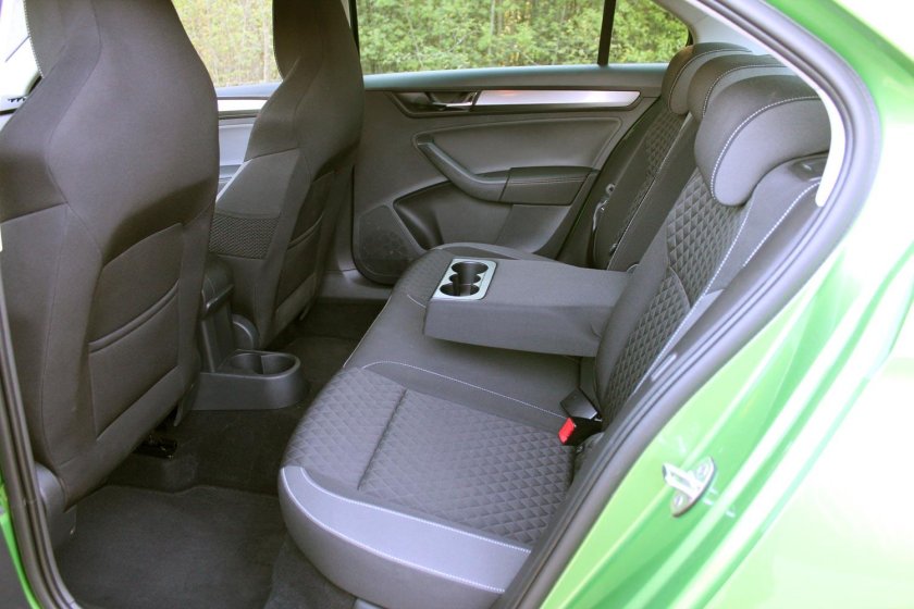 Skoda Rapid салон