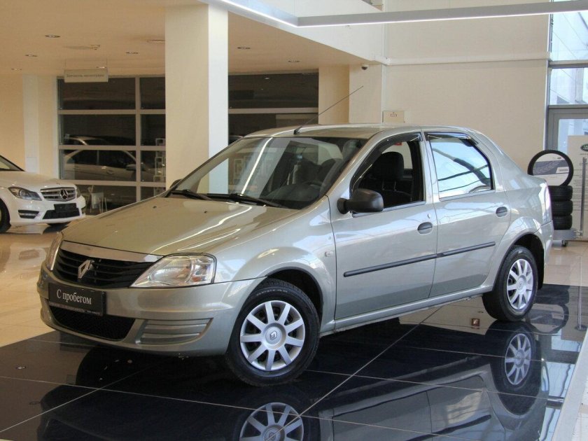 Рено Логан 2011 бежевый