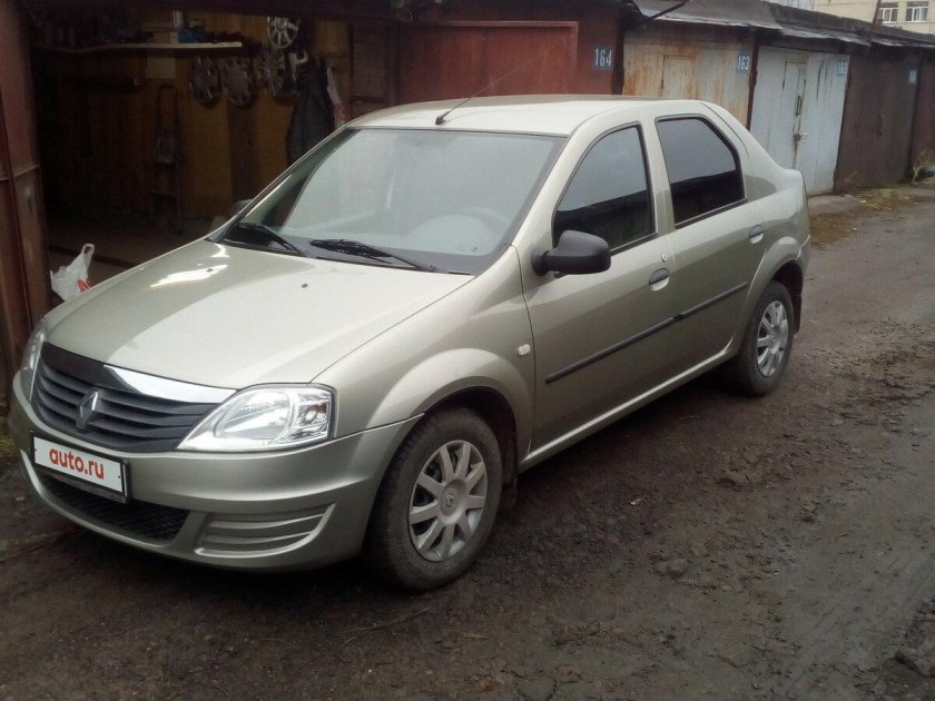 Renault Logan 2011 бежевый