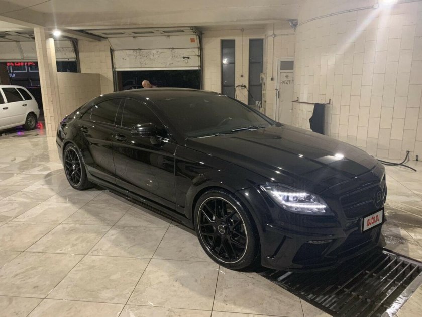 Mercedes Benz CLS w218 черный