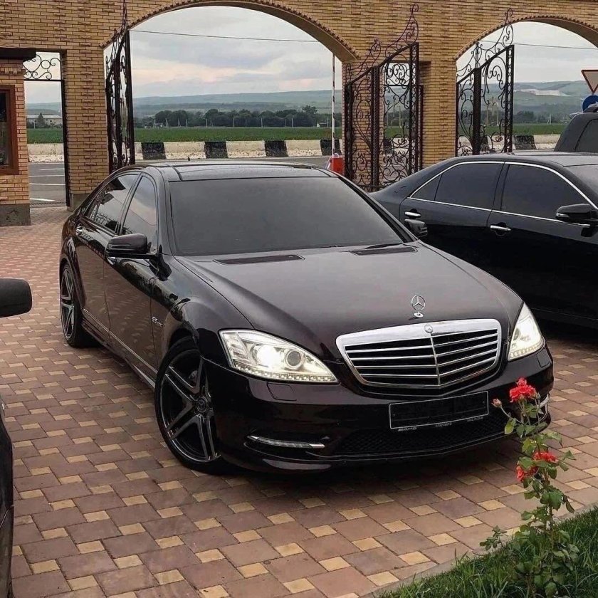 Мерседес 221