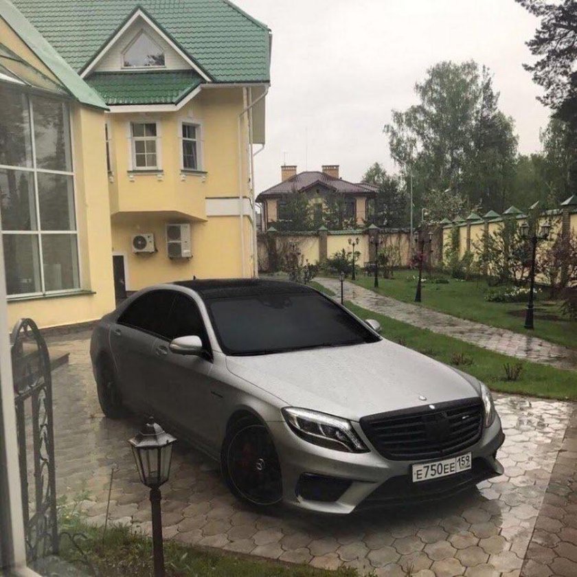 Мерседес 222 тонированный