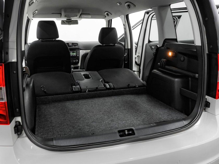Skoda yeti 2012 багажник