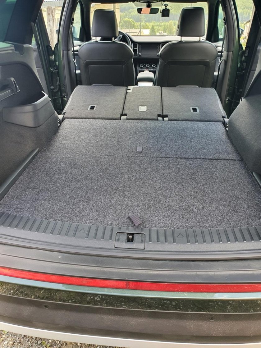 Шкода Йети ровный пол