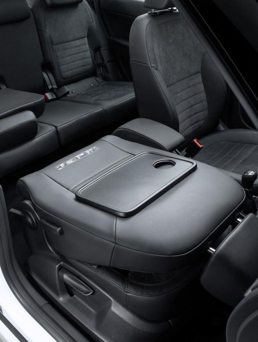 Шкода Йети салон задний ряд