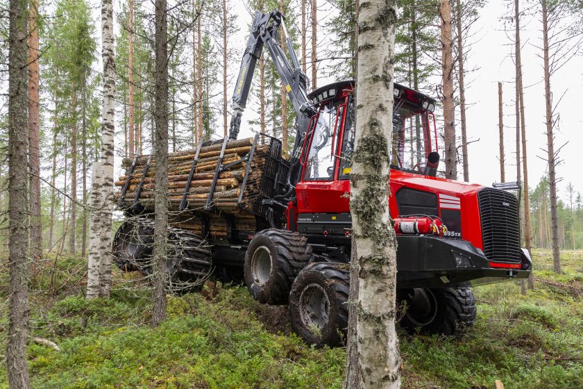 Форвардер Комацу