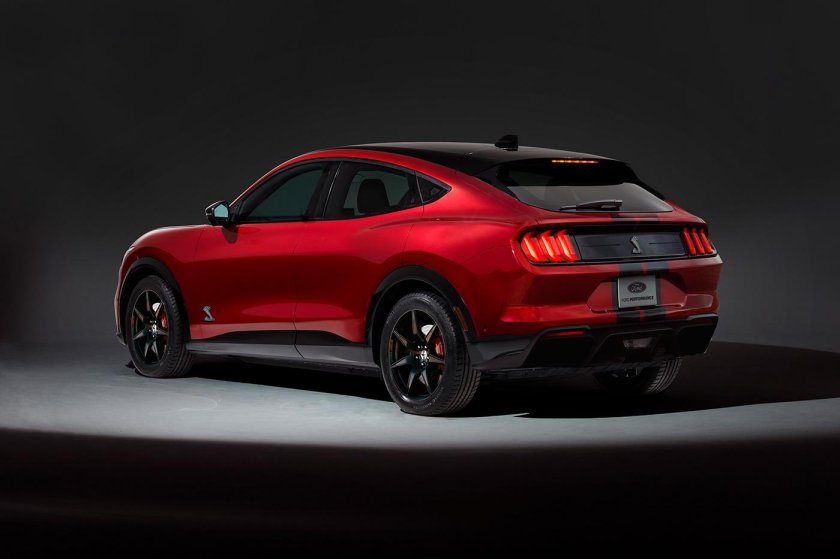 Форд Мустанг кроссовер 2021