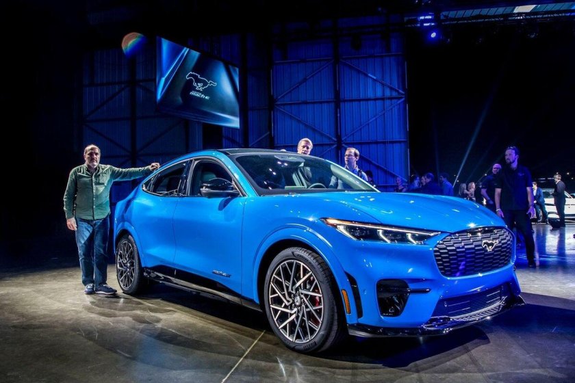 Форд Мустанг электрокар