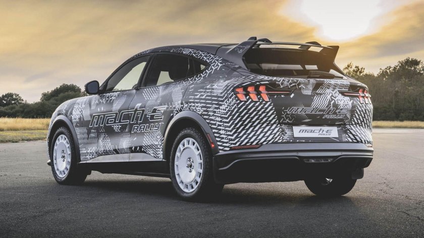 Форд Мустанг ралли