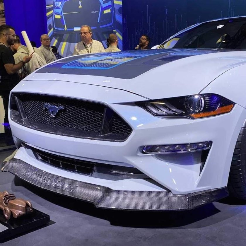 Ford Mustang 2020 кроссовер