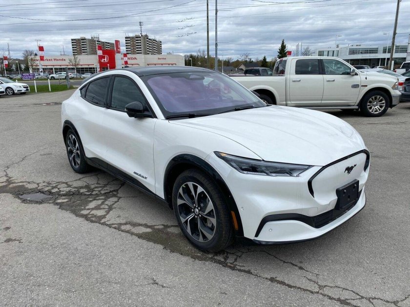 Мустанг МАЧ Е 2021