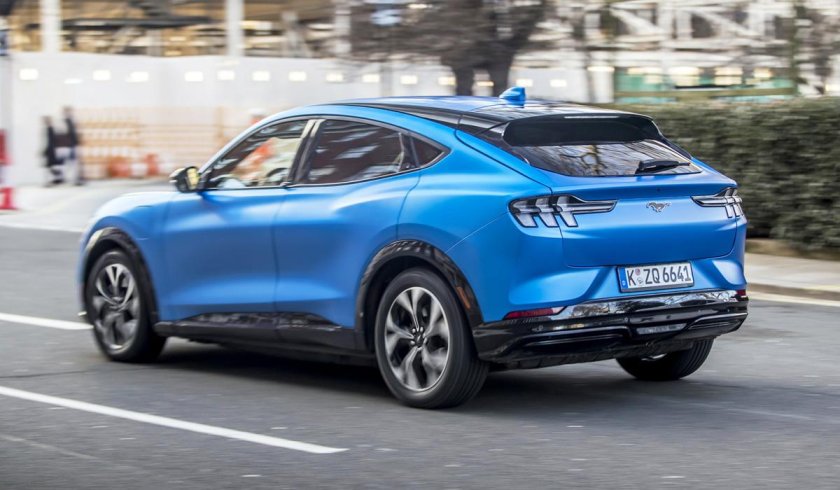 Мустанг кроссовер 2021