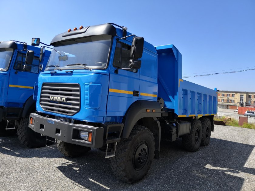 Урал 55571 самосвал